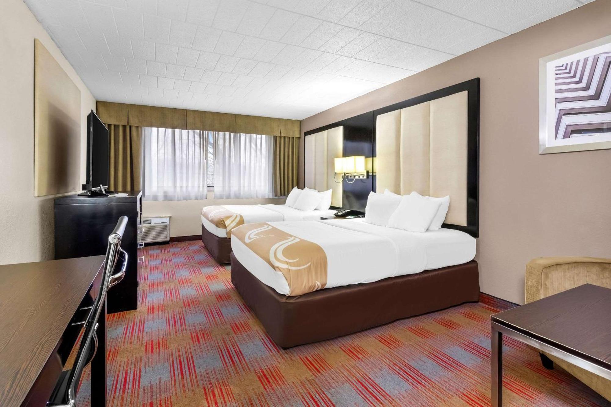 Quality Inn & Suites Altoona Exterior foto