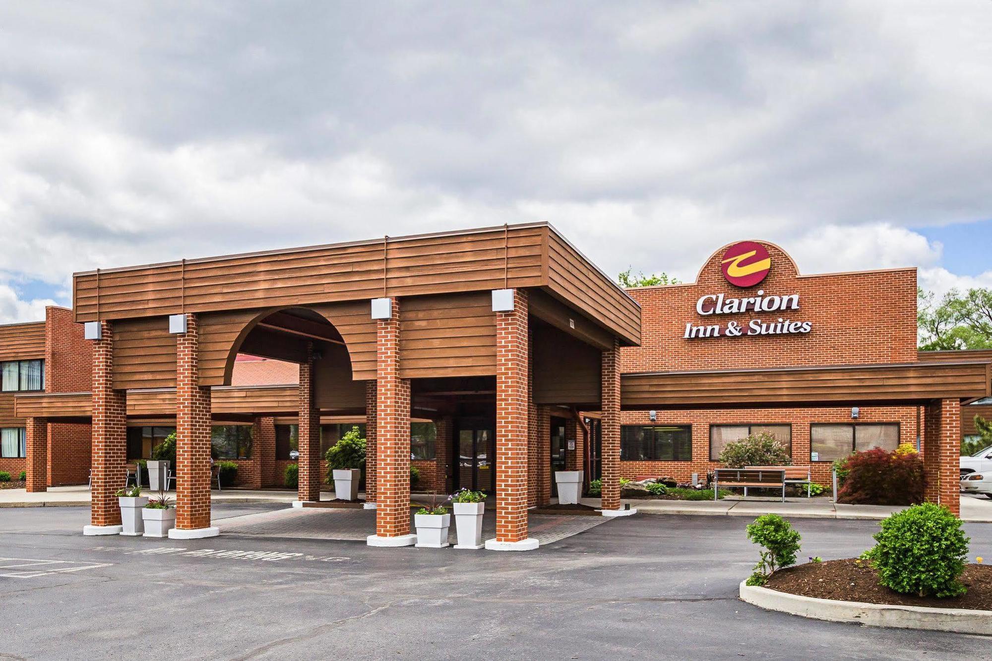 Quality Inn & Suites Altoona Exterior foto